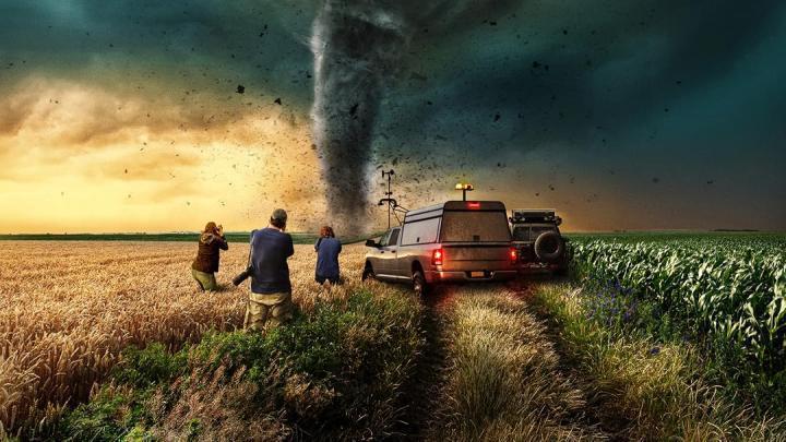 مسلسل In the Eye of the Storm: Chasers الحلقة 5 الخامسة مترجمة ماي سيما